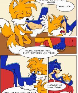 The Foot Fixated Fox 005 and Gay furries comics